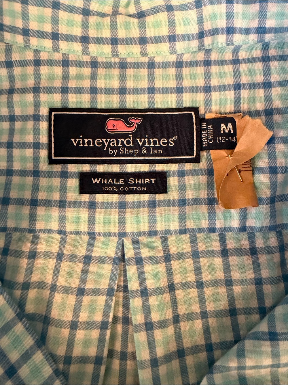 Vineyard vines Boys size medium (10-12) plaid button down. Worn once!